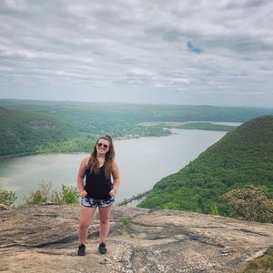 Meet your Posher, Nicole